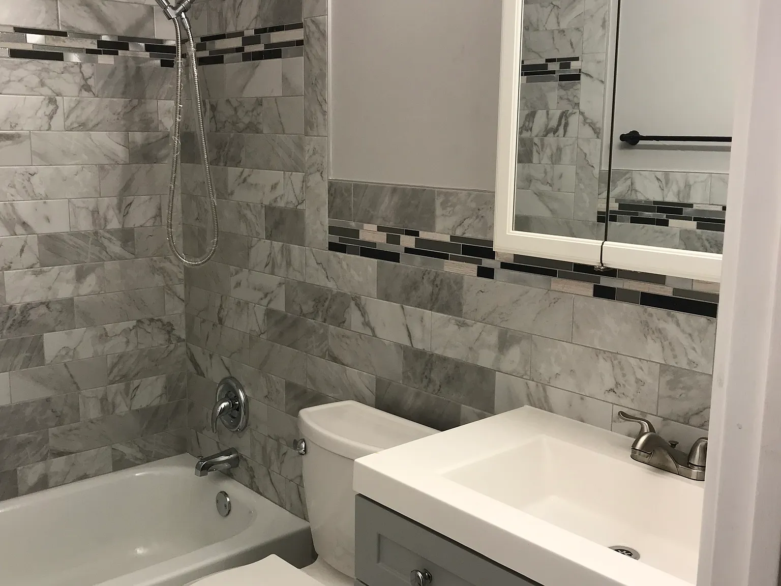 2 bed, 1200 sqft, $1,700 — Photo 3