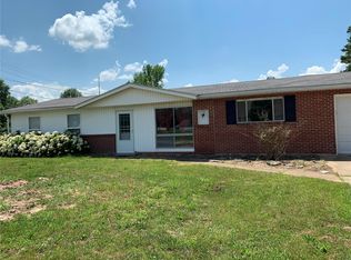 201 S Louise Ave, Saint James, MO 65559