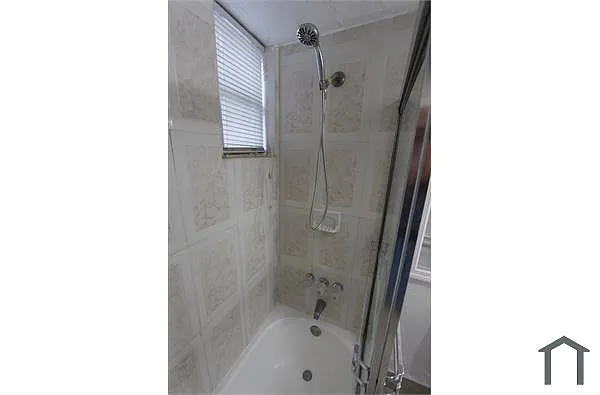 Building Photo - 801 NW 47th Ave #121W