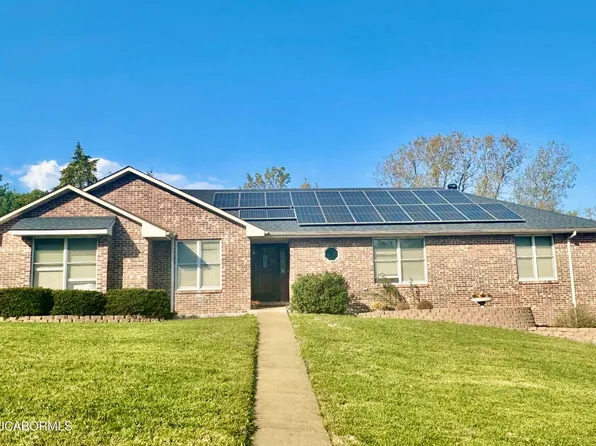 313 Timber Creek Dr, Jefferson City, MO 65109