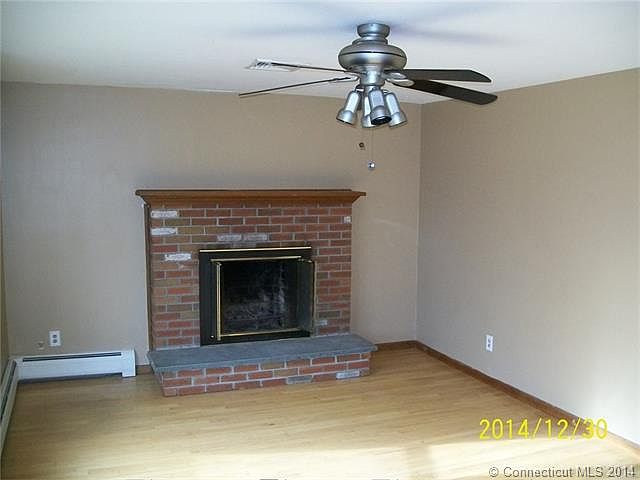 2nd image of 160 Hollywood Ave
