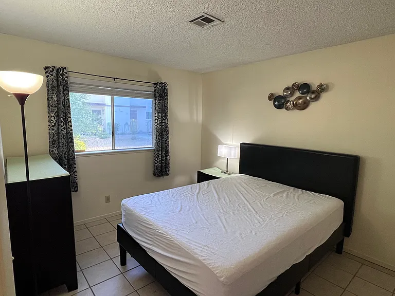 2358 Cardiff Ln #A — Photo 8