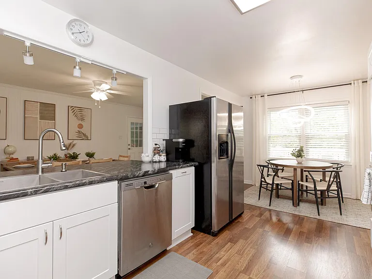 Large Fully equipped Kitchen