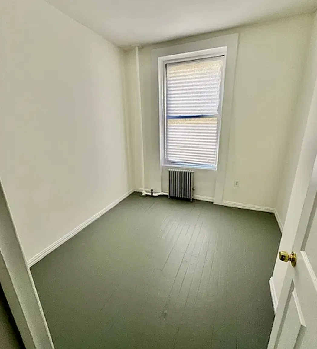 346 East 62nd Street — Photo 4