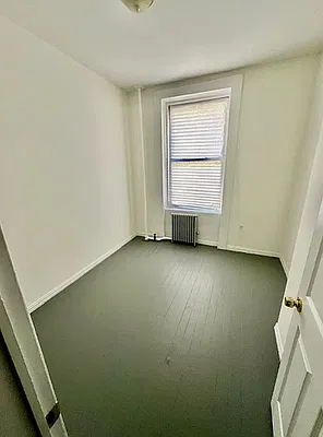 Bedroom, photo 2