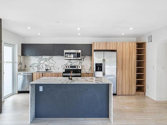 2nd image of 1231 Pennsylvania Ave APT 1