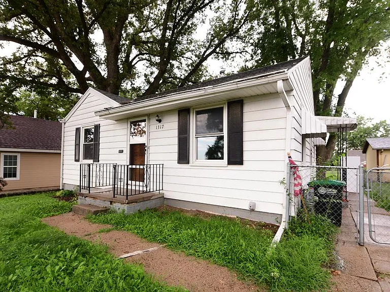 1317 Washington St — Photo 22