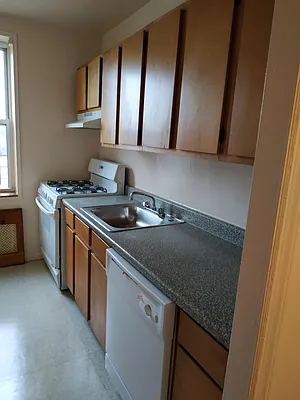 Rented by EZ Sell Realty | media 20