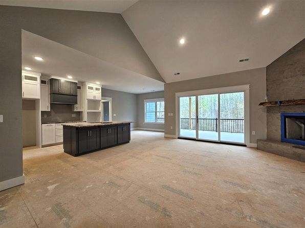 342 Morgans Mill Dr, Penhook, VA 24137