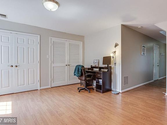 4th image of 6117 Beddingfield Ct