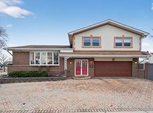 1000 S Na Wa Ta Ave, Mount Prospect, IL 60056