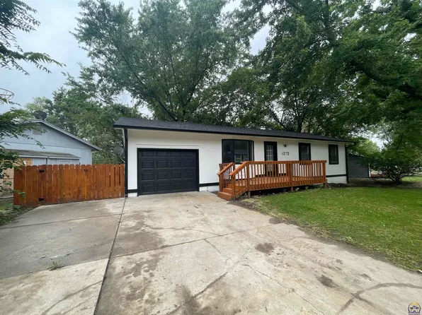 1270 N Milton St, Auburn, KS 66402