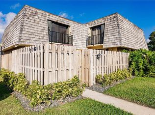 209 Woodland Rd, Palm Springs, FL 33461