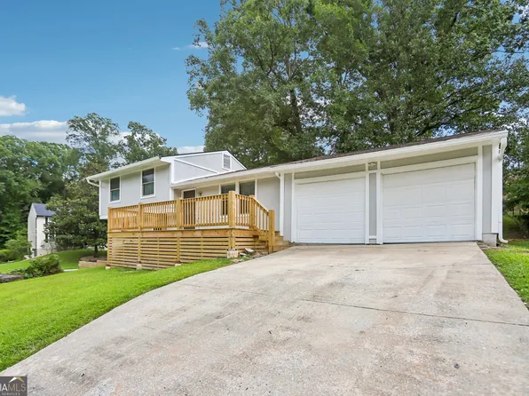 3020 Forestside Ln, College Park, GA 30349