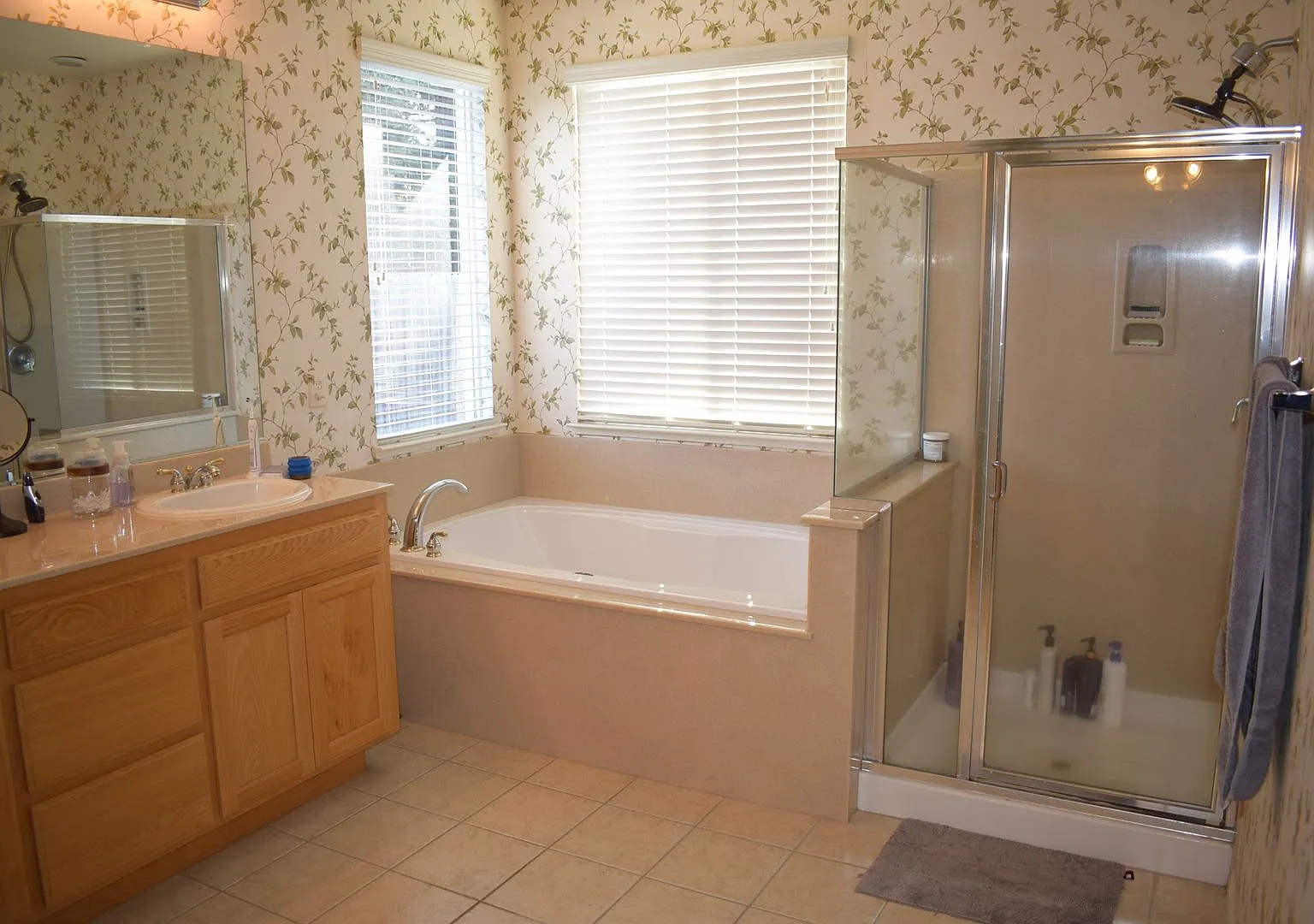 Beautiful 3 bedroom home — Photo 1