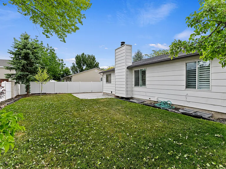5974 S Susquehanna Dr — Photo 34
