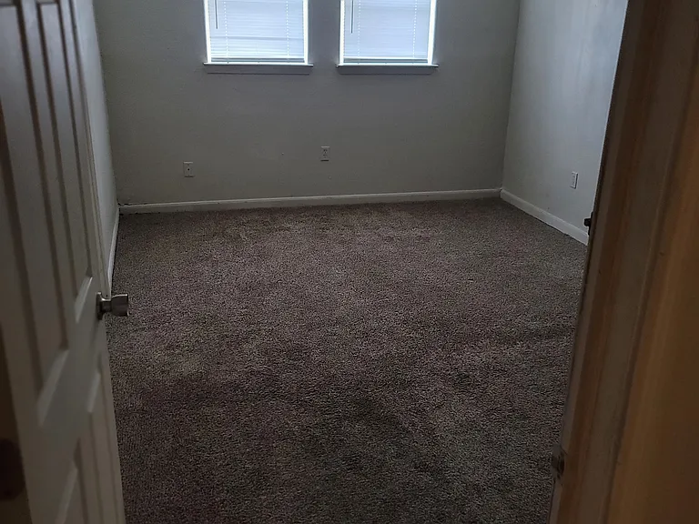 5726 Waterford Dr — Photo 13