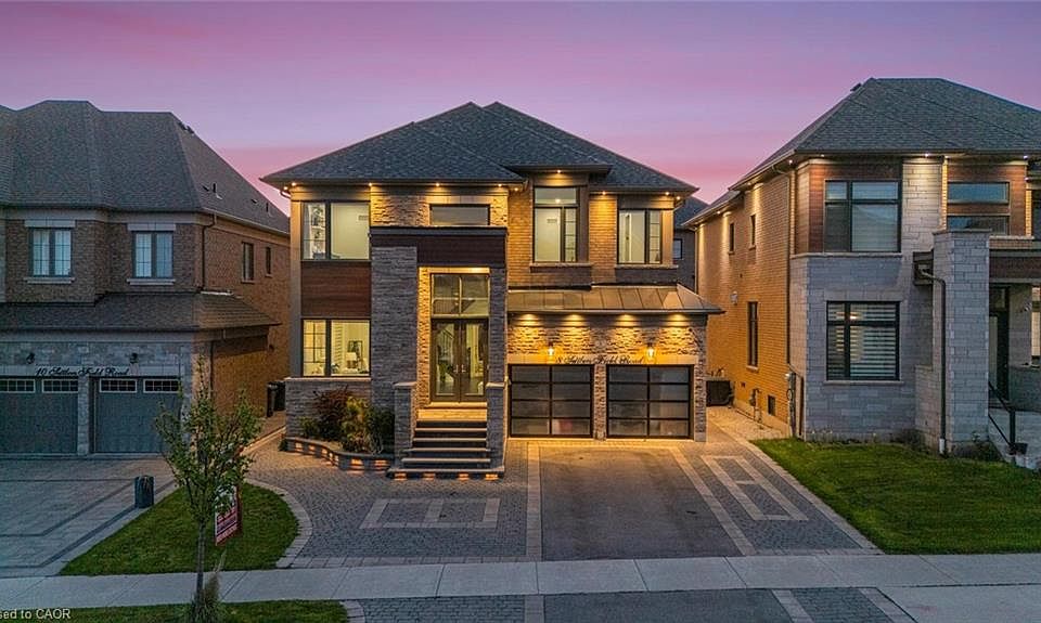 1st image of 8 Settlers Field Rd