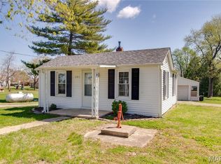 201 S Public Rd, Fieldon, IL 62031