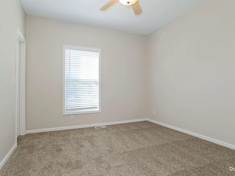 2308 W Elizabeth St — Photo 11
