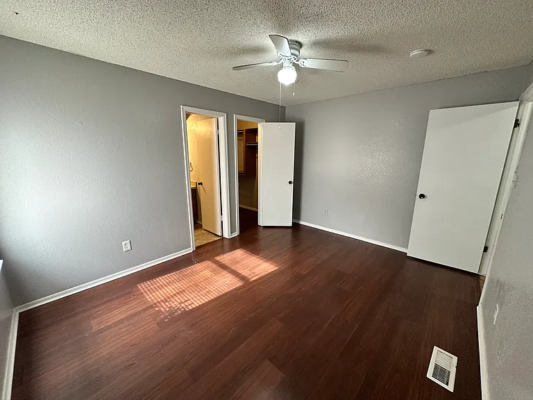 3628 Peregrine Dr — Photo 13