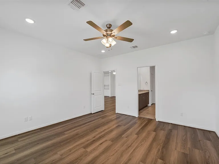 13614 Pine Dr — Photo 4