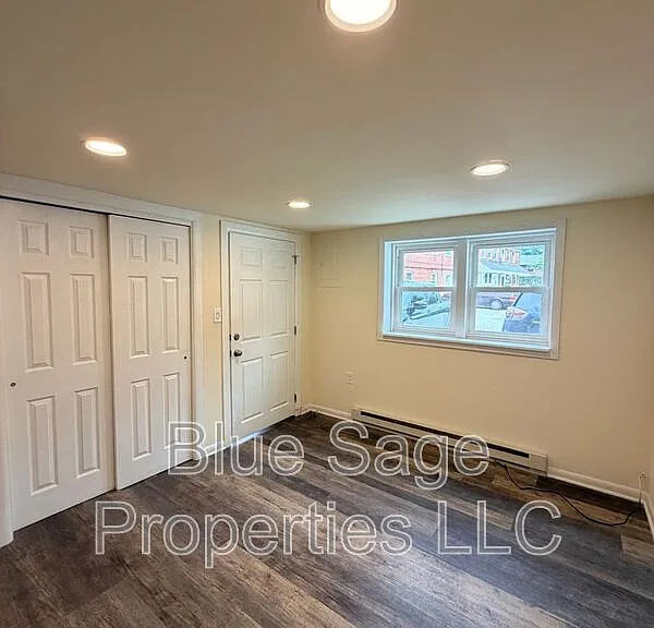 2D E Manoa Rd #C — Photo 5