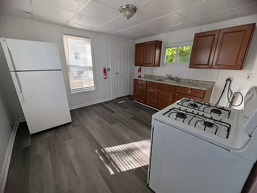 167 Johnson Ave Photo 1