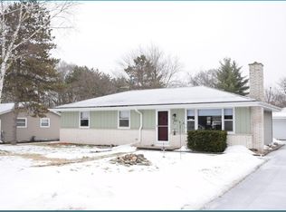 707 Andrew St, Eagle, WI 53119