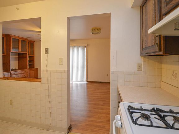 4th image of 146 Lathrop Ct