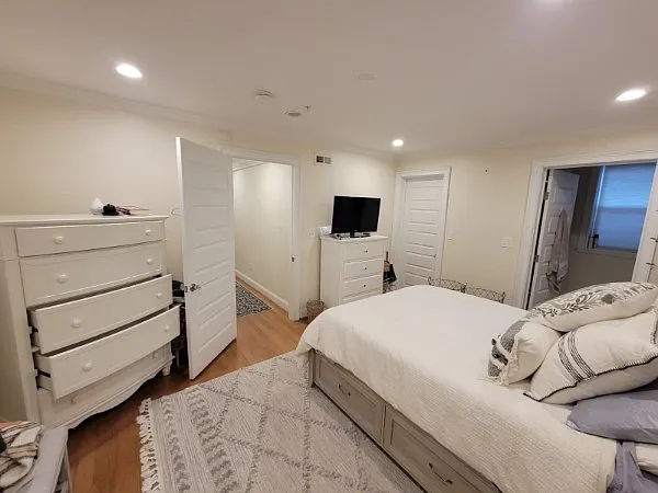 1803 Beacon St #B — Photo 24