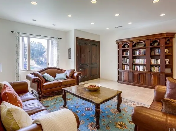 12525 Miranda St, Valley Village, CA 91607