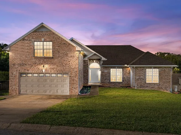 1846 Rapids Ct, Clarksville, TN 37040