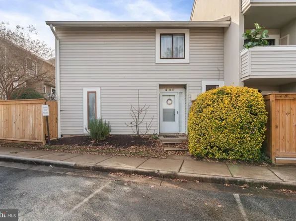 5760 Village Green Dr Unit 9/5760, Alexandria, VA 22309
