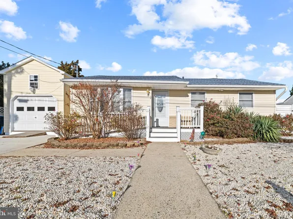 10 W Delaware Dr, Little Egg Harbor, NJ 08087