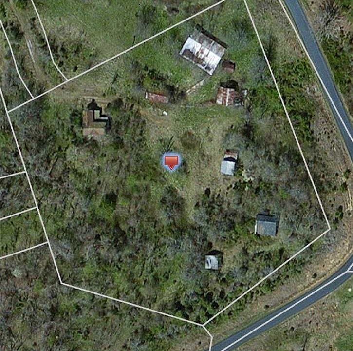 2nd image of 340 King Rd