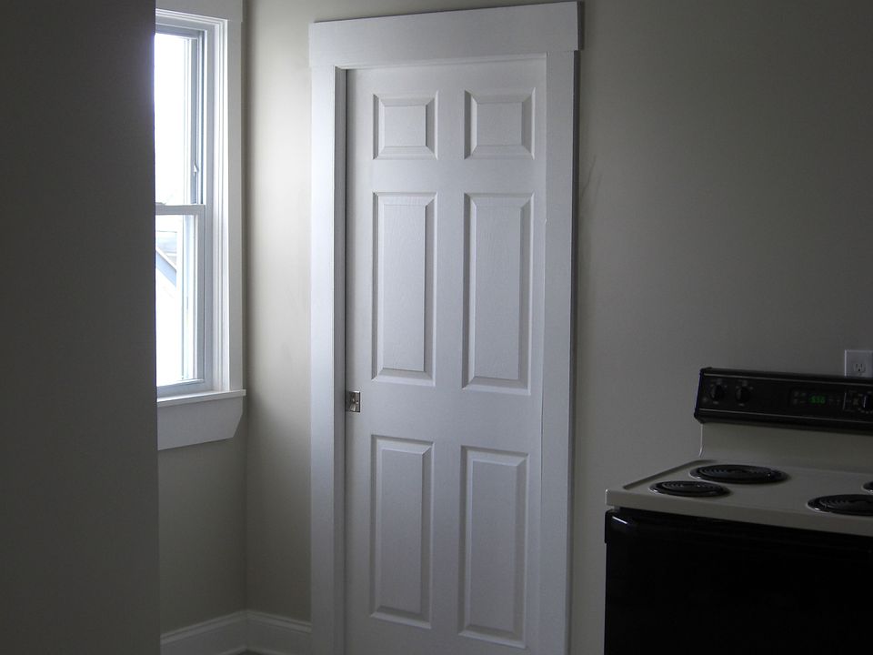 1st image of 3333 Seymour Ave #2