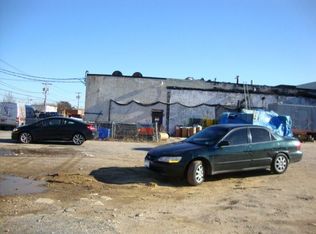 850 N Queens Ave, Lindenhurst, NY 11757