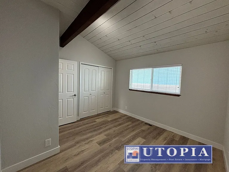212 Treasure Island Dr — Photo 32