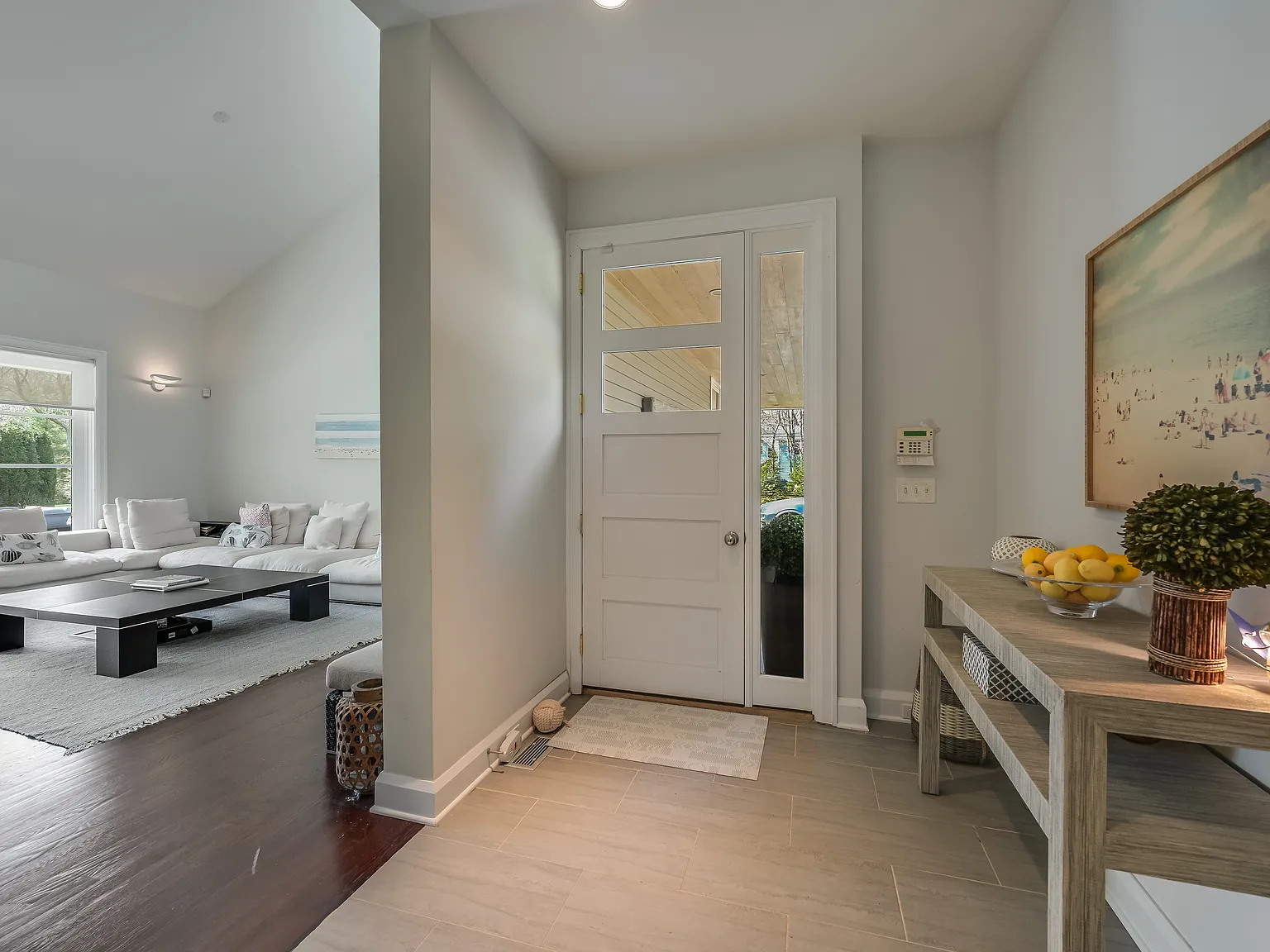 New East Hampton Oasis — Photo 4
