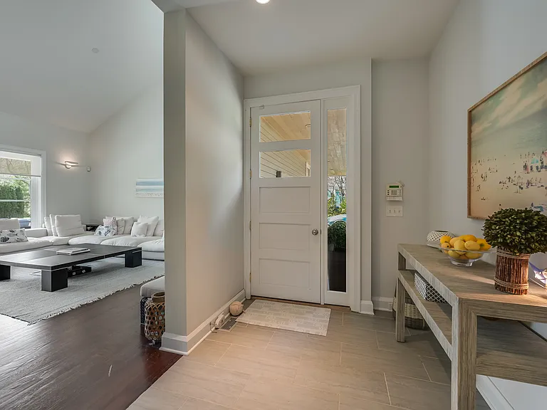 30 Harbor View Dr — Photo 4