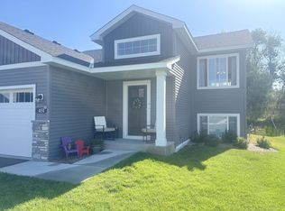 451 Mallard St NE, Hanover, MN 55341