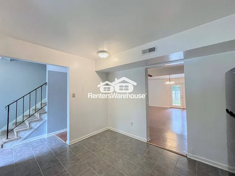 5629 Banbury Ct — Photo 8