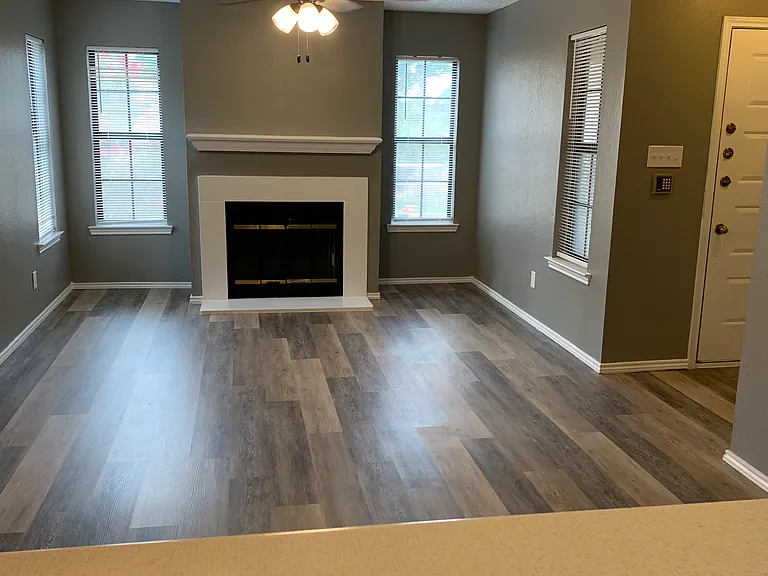 Matthews Dr — Photo 6