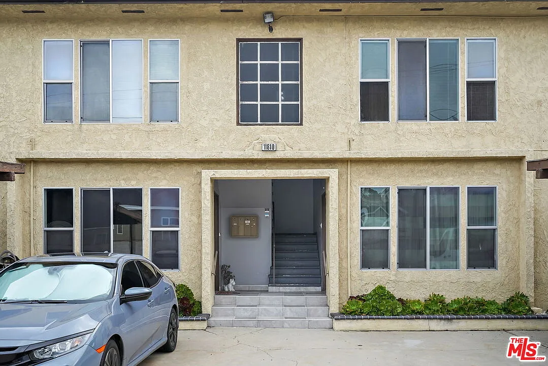1 bed, 1.0 bath, 770 sqft, $1,995 — Photo 3