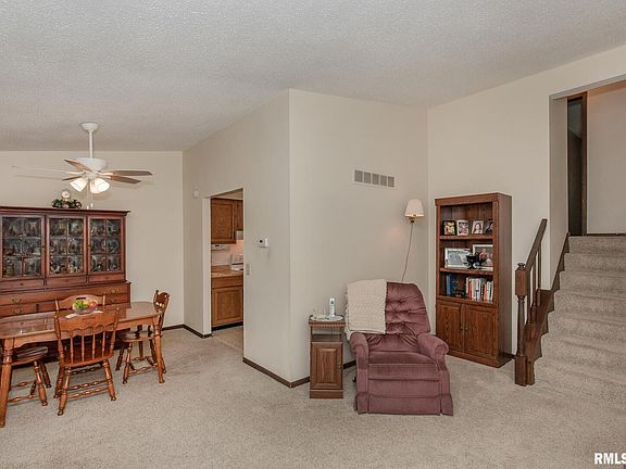 3rd image of 4023 Lillie Ave APT 605