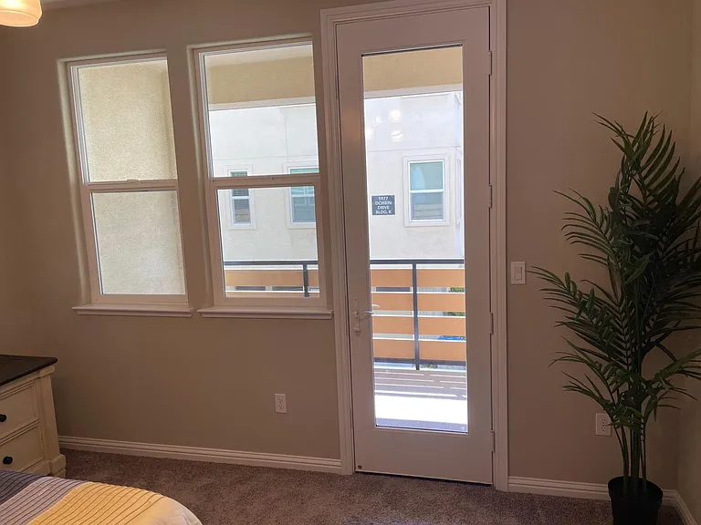 Mahuron Cir — Photo 8
