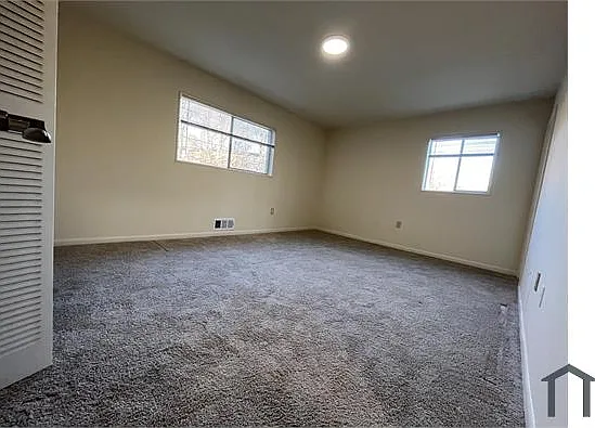 10643 Weymouth St #201 — Photo 12