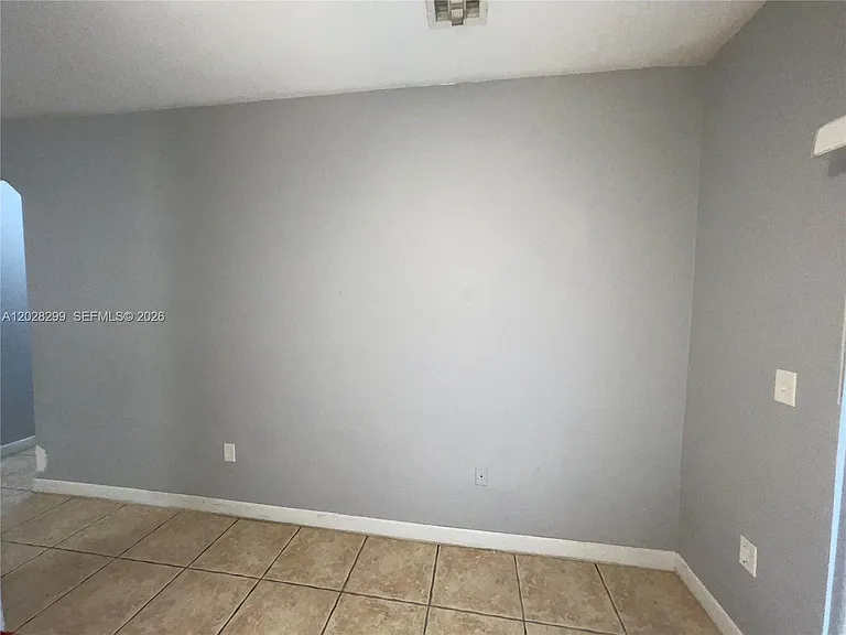 2903 SE 17th Ave #110 — Photo 4