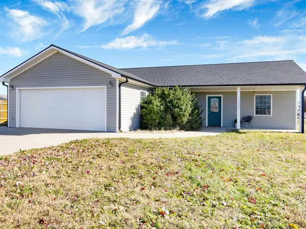 2720 Brookpark Dr, Manhattan, KS 66502